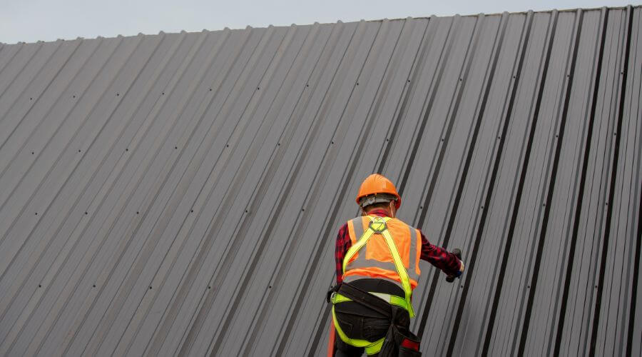 Professional gutter cleaning in Spencer, ID